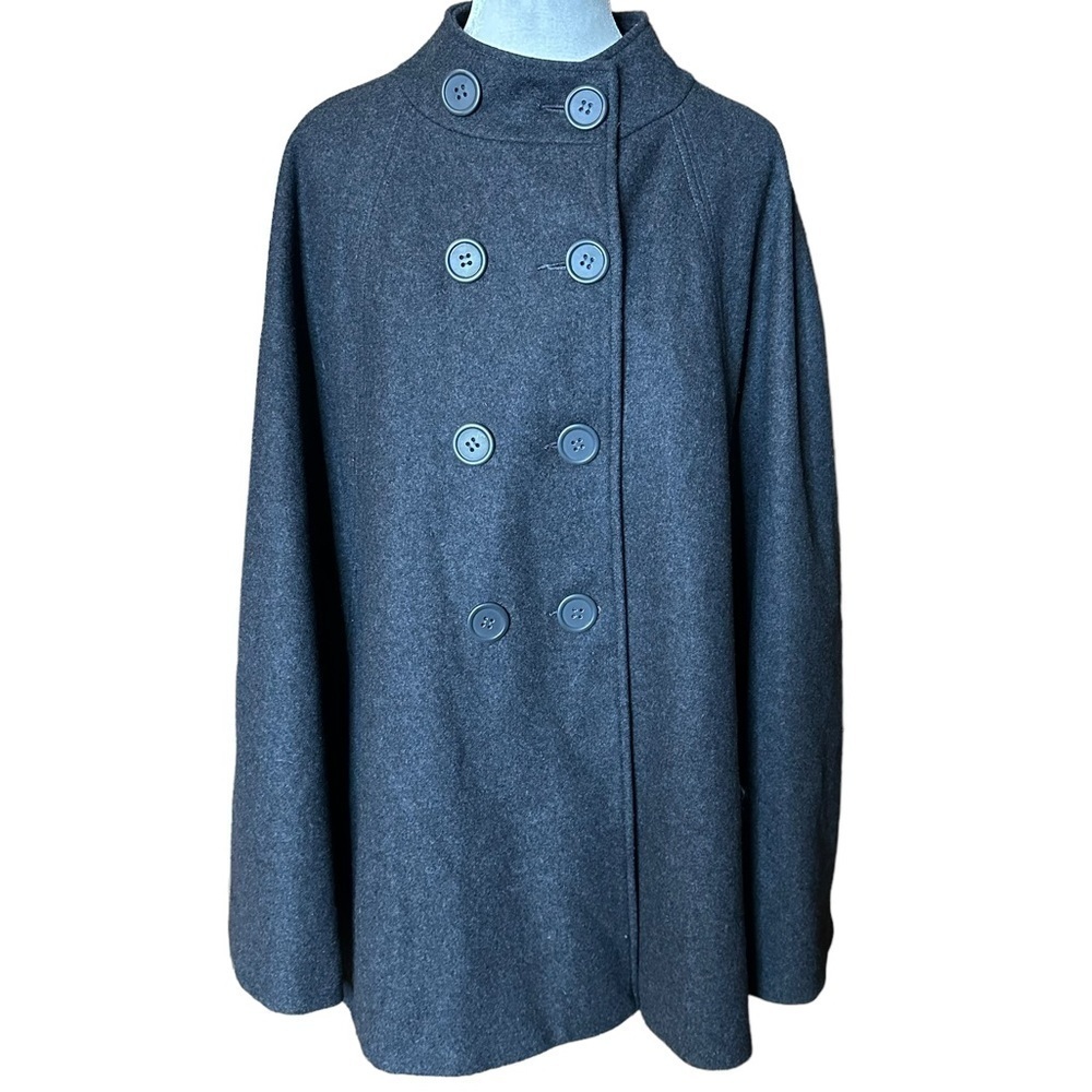 Steve Madden Gray Button Up Cape. One Size